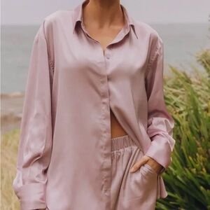 NWT Daily Drills Silky Button Down Purple M/L